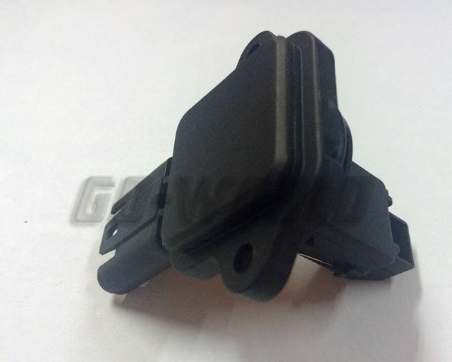 For BMW E90/E92/E93 3-Series Mass Air Flow Sensor 13627520519